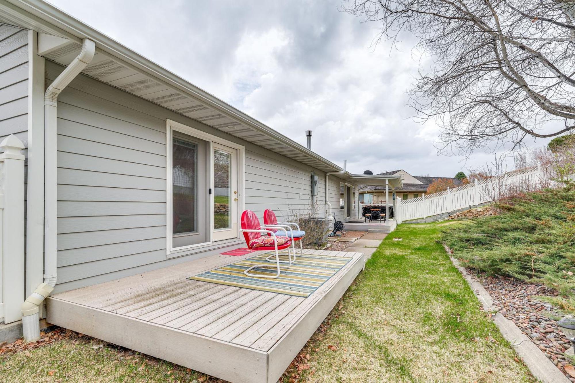 Inviting Great Falls Home With Wraparound Deck! Exterior photo