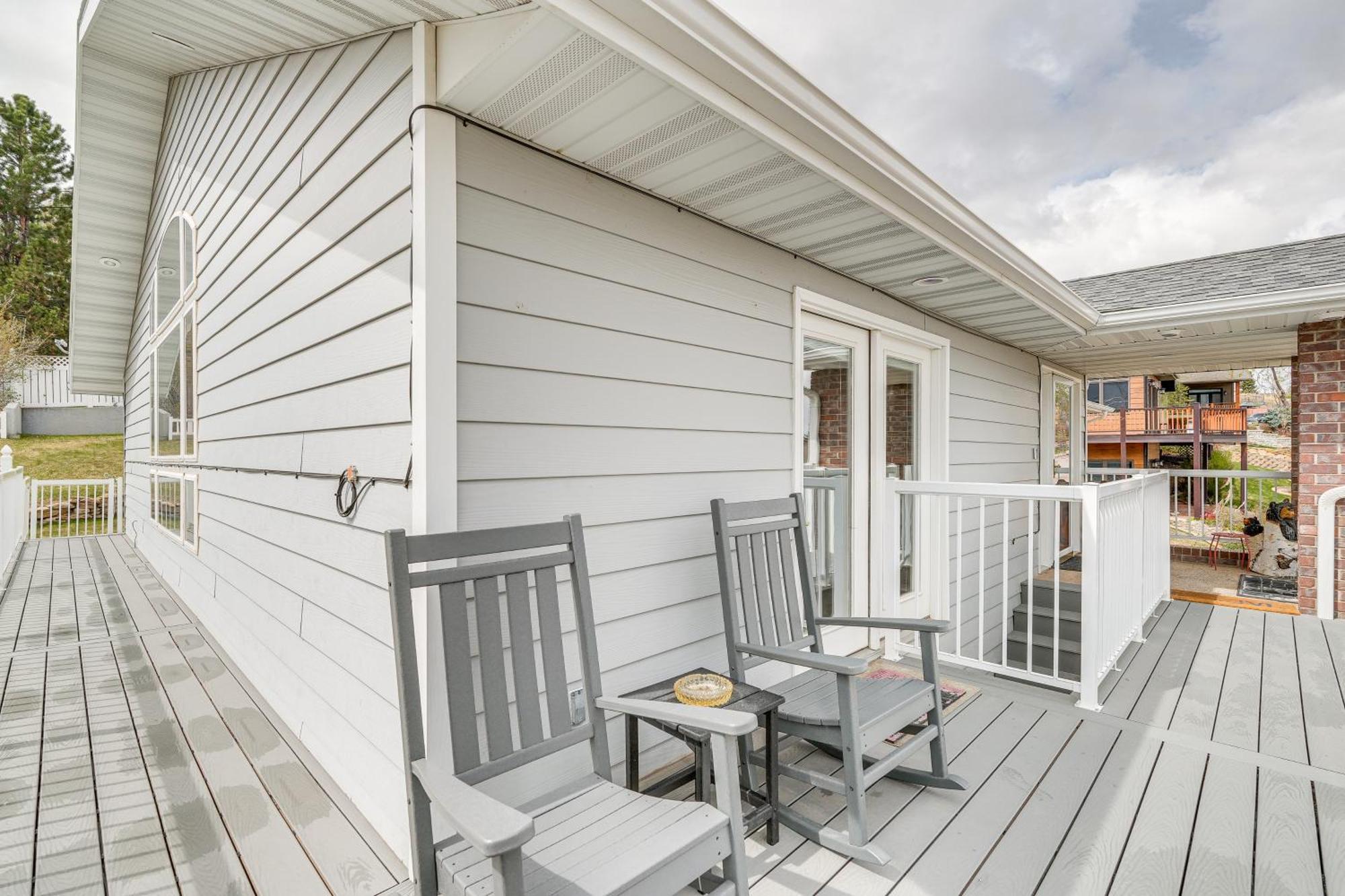 Inviting Great Falls Home With Wraparound Deck! Exterior photo