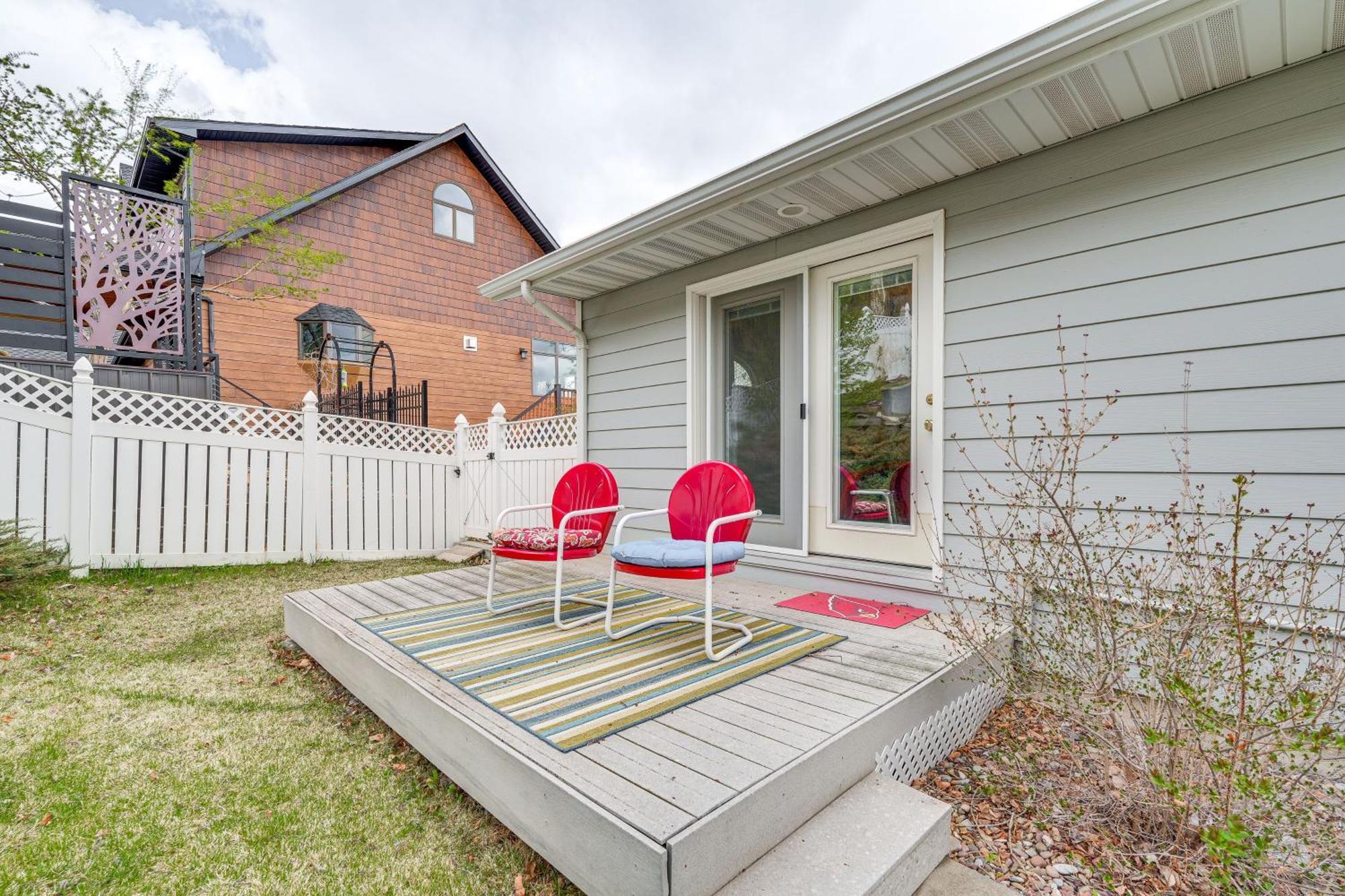 Inviting Great Falls Home With Wraparound Deck! Exterior photo
